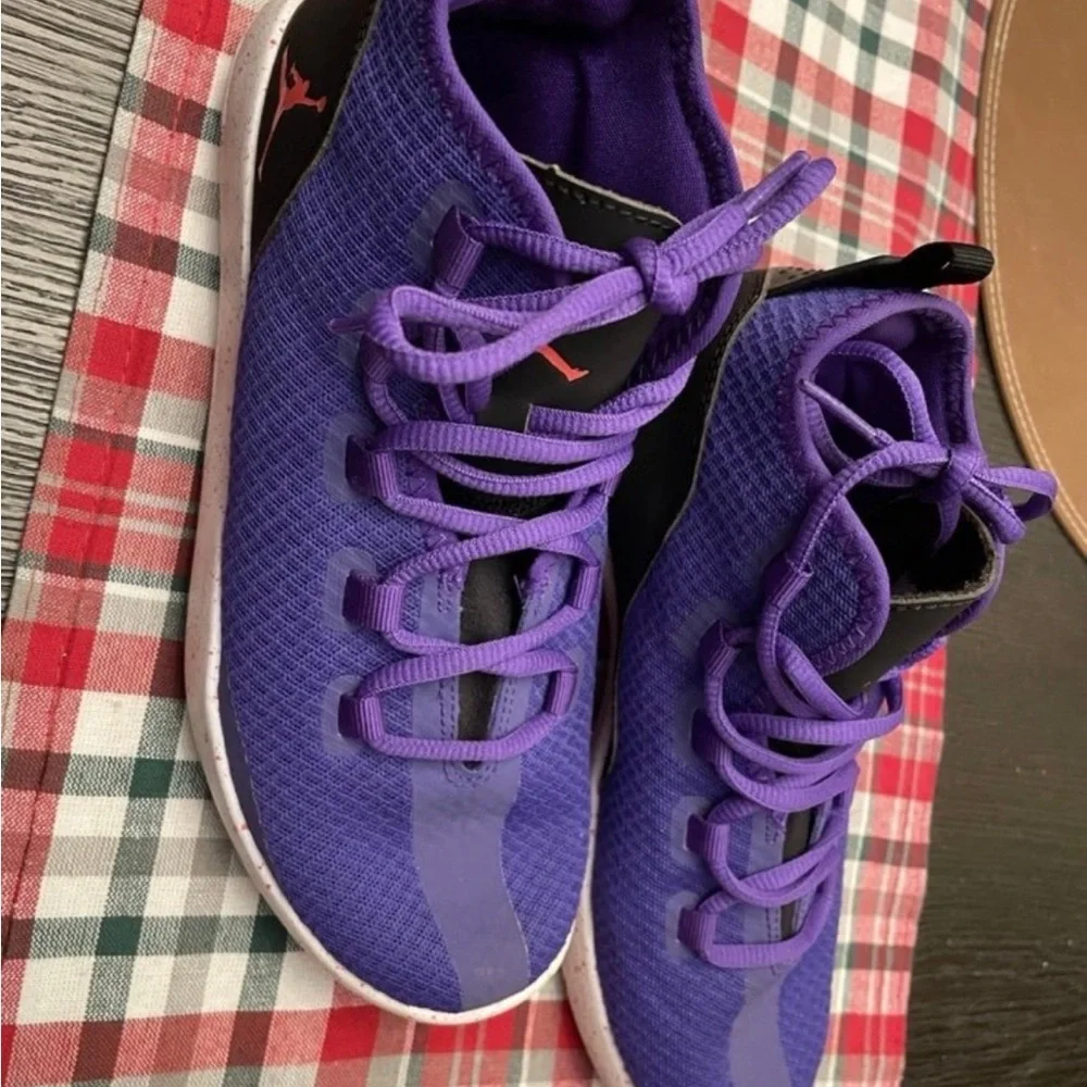 Nike stylish purple